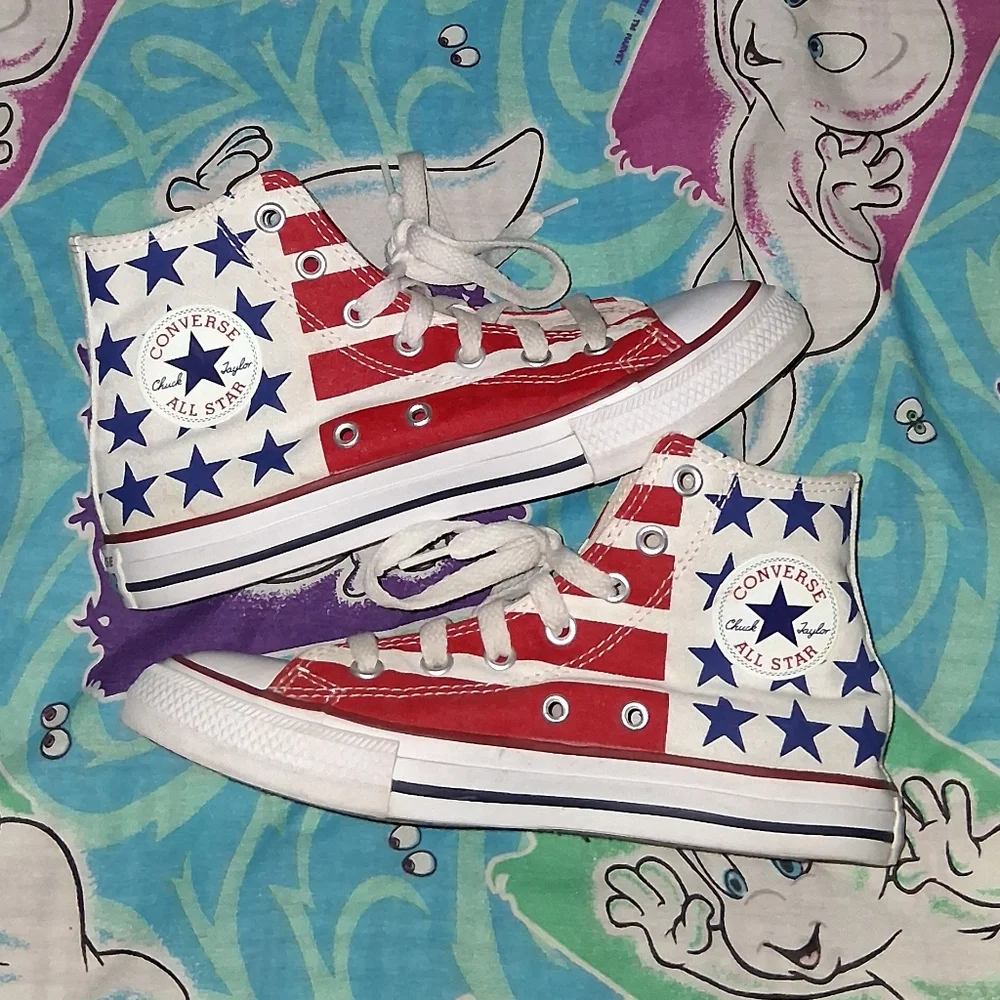 Converse youth size
